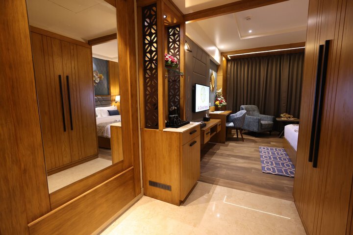 Room 45 of 70