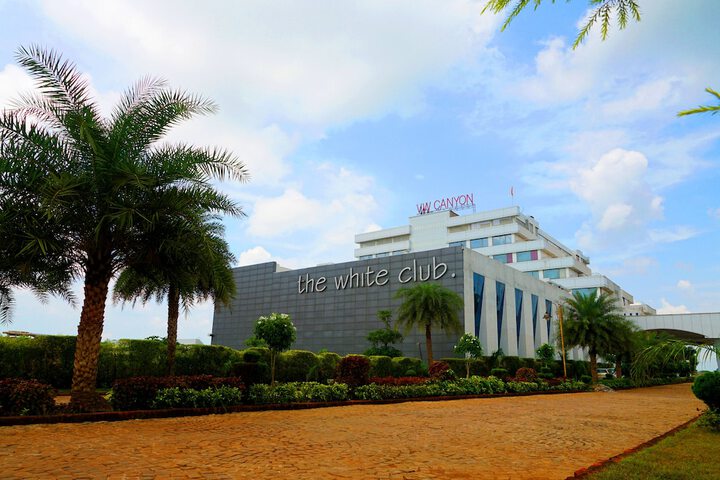 Hero Image 1 of 37