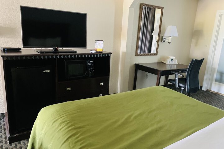 Room 7 of 20