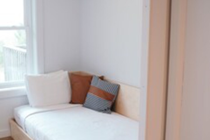 Room 112 of 510