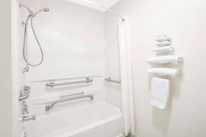 Room 12 of 15