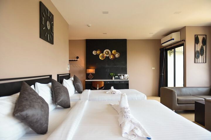 Room 21 of 84