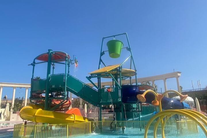 Aqua center