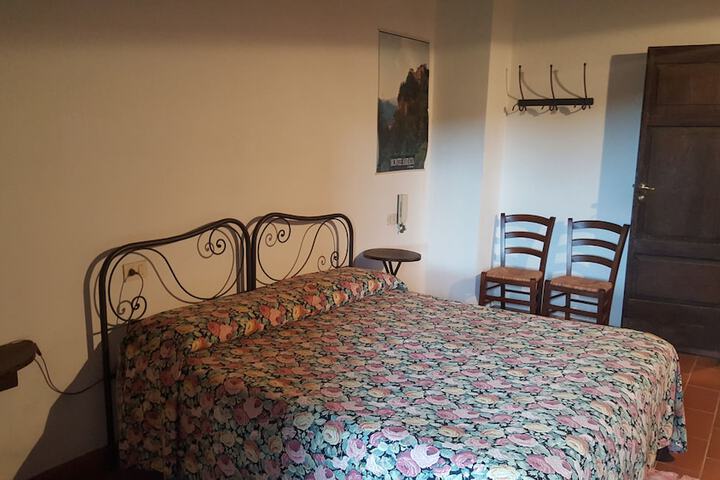 Room 4 of 67