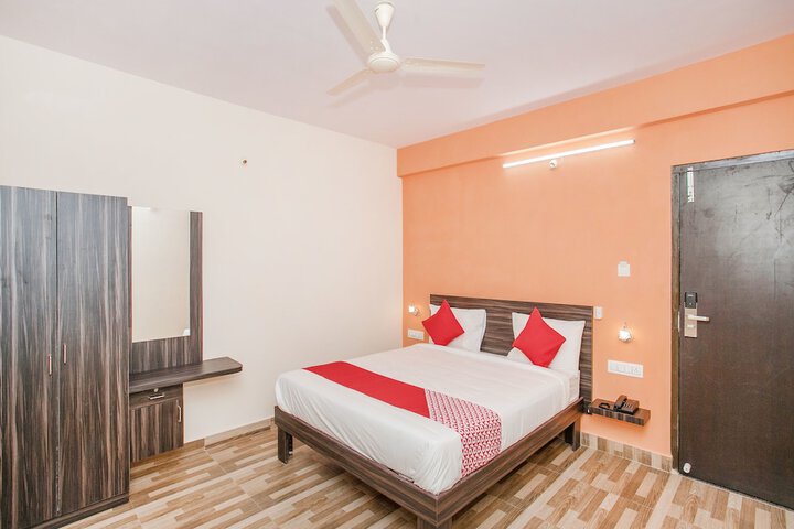 Room 9 of 20