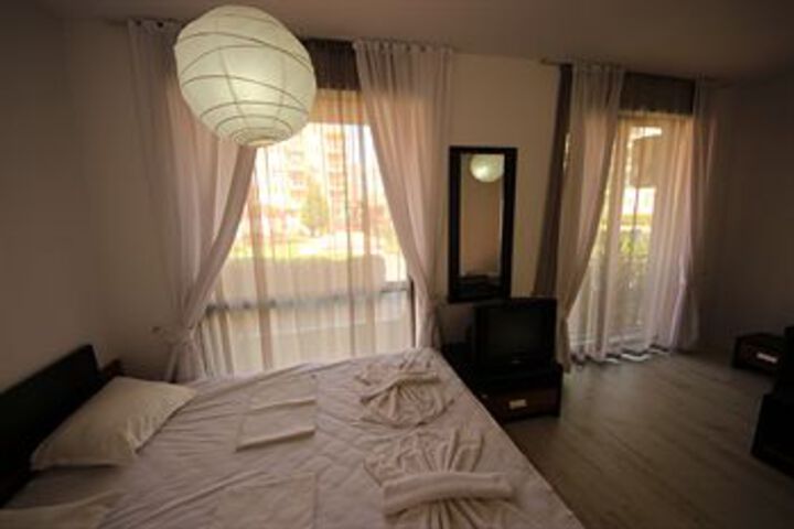 Room 90 of 153