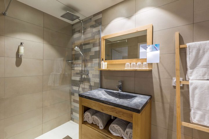 Clean Restrooms