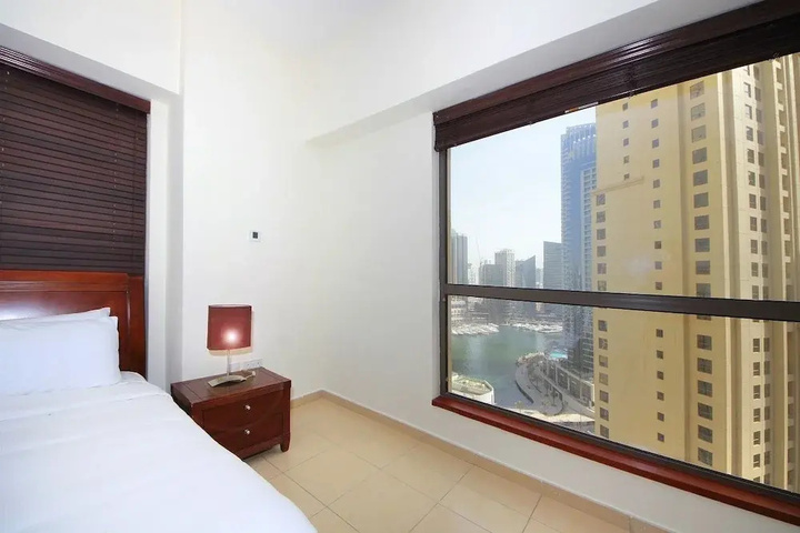 Room 2 of 17