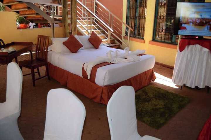 Room 10 of 110