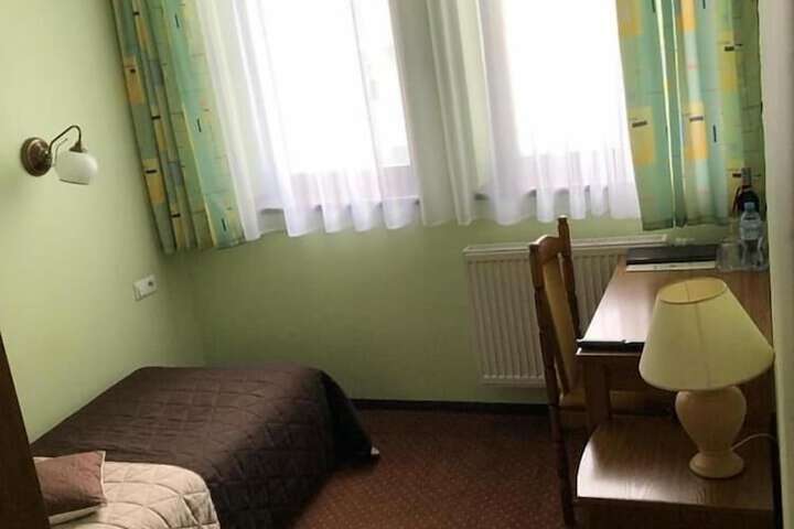 Room 18 of 61