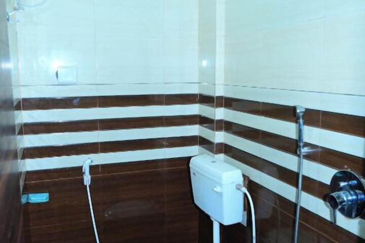 Room 18 of 23