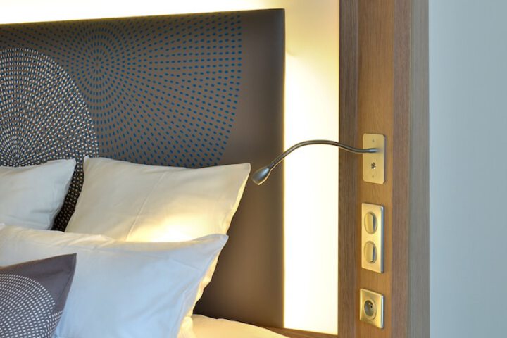 Room 7 of 126