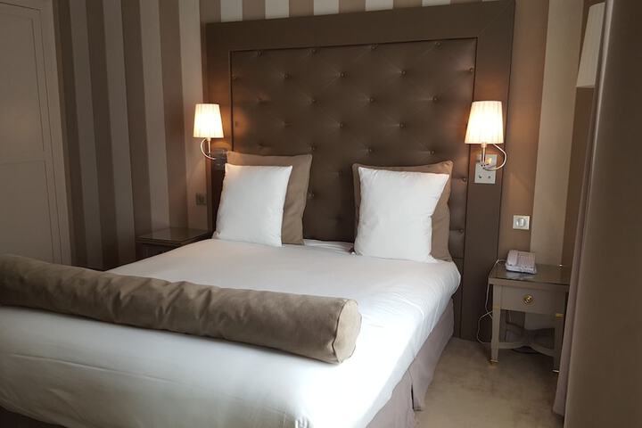 Room 15 of 65