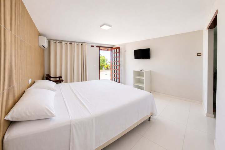 Room 13 of 24