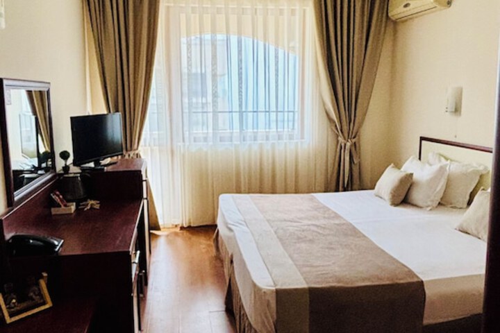 Room 14 of 34