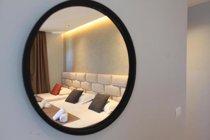 Room 128 of 143