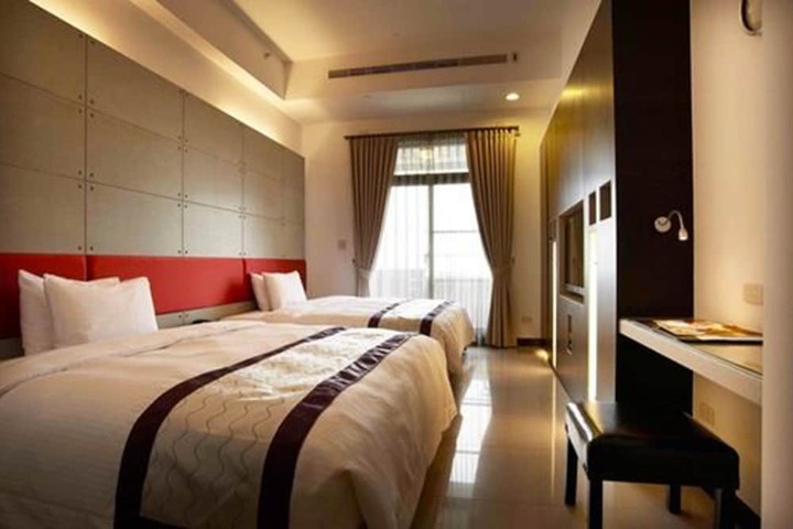 Room 18 of 29