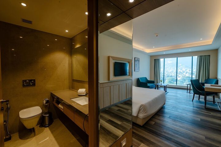 Room 14 of 39