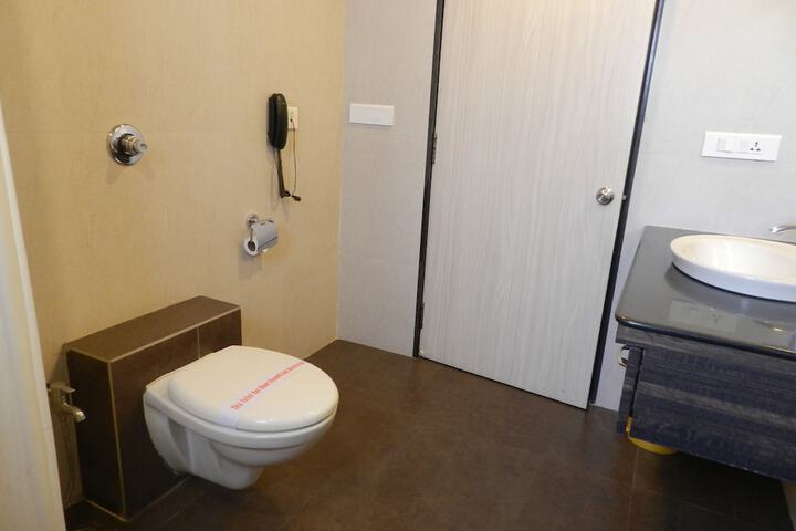 Room 25 of 70