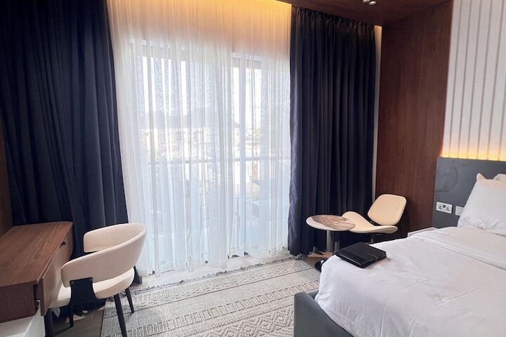 Room 14 of 61