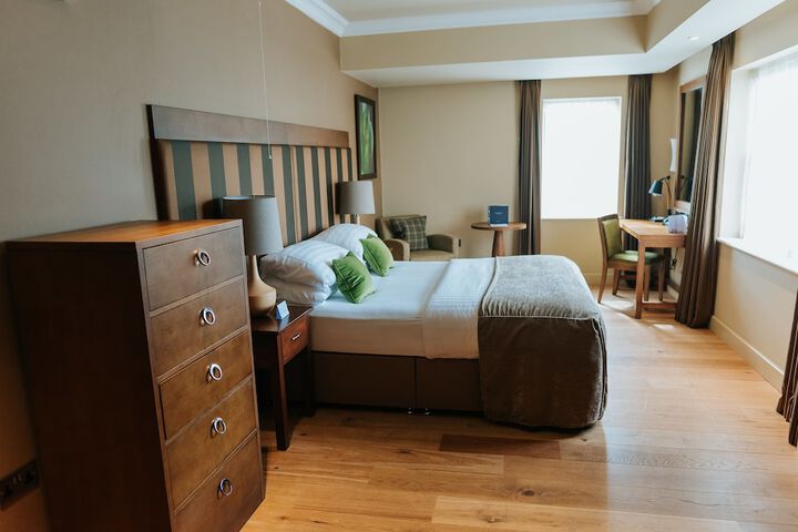 Room 7 of 65