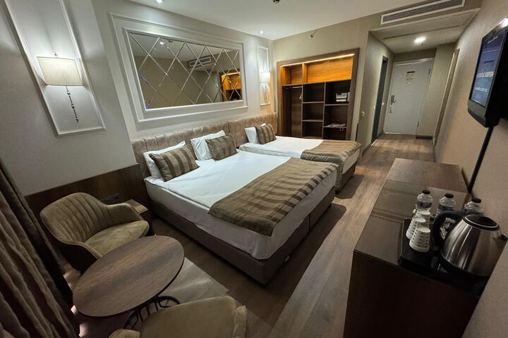 Room 19 of 59