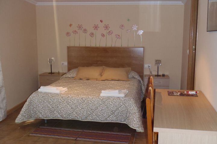 Room 10 of 26