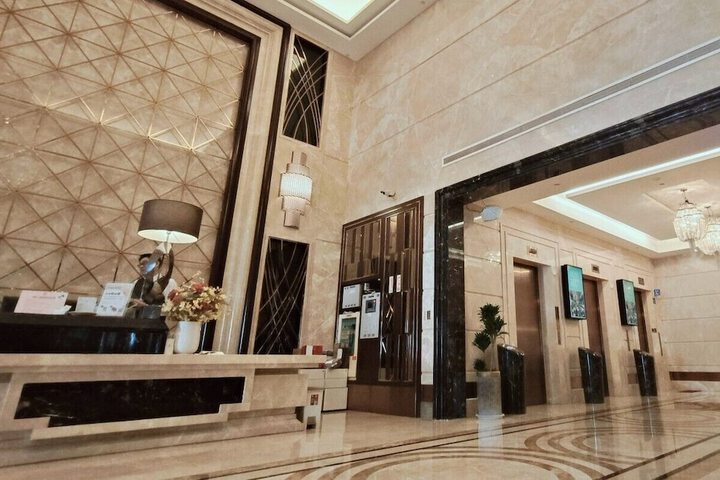 Guest Lobby