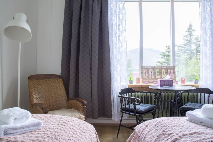 Room 12 of 52