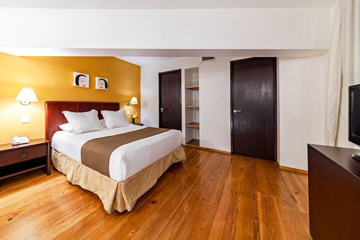 Room 47 of 61