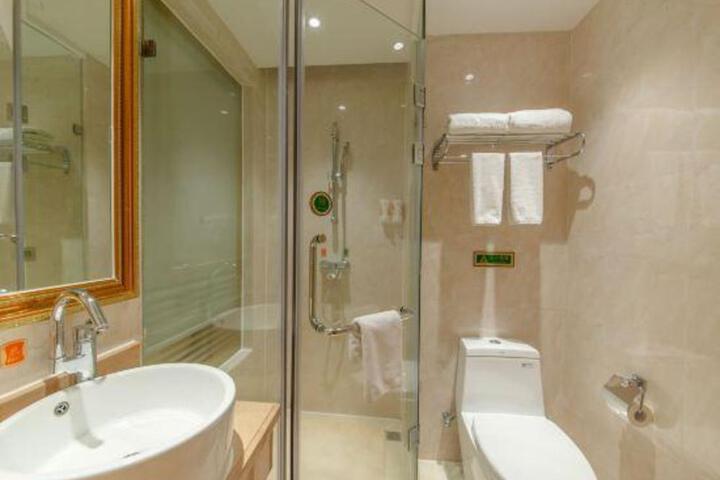 Vienna Hotel (Yangxi Moon Bay)
