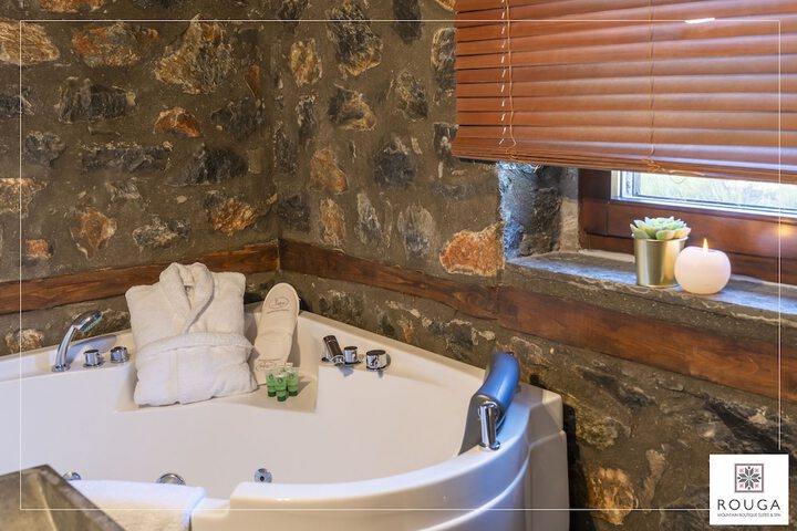 Hot Tub 107 of 160