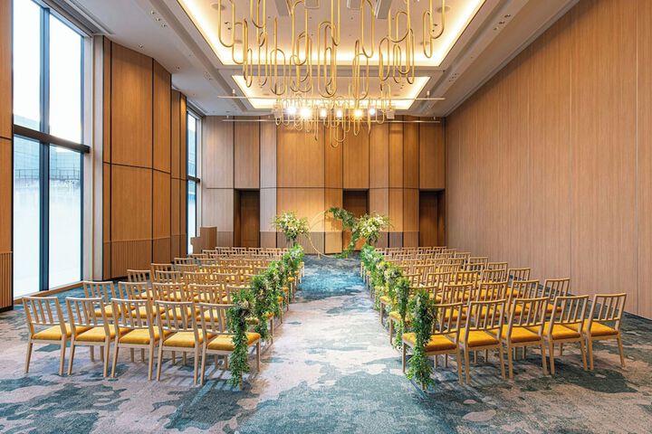 Ballroom/Hall 74 of 86