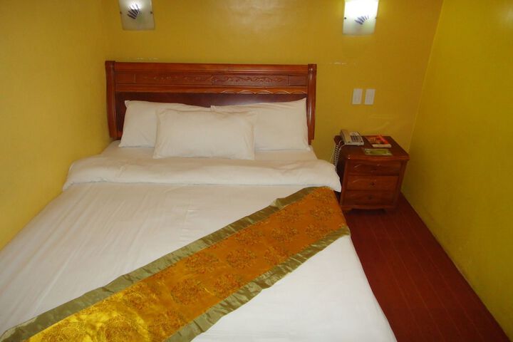 Room 16 of 70