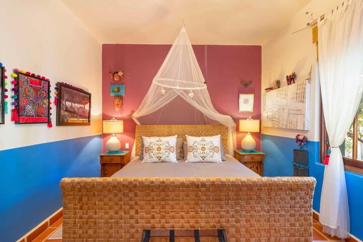 Room 4 of 27