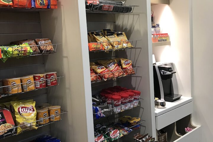 Snack bar