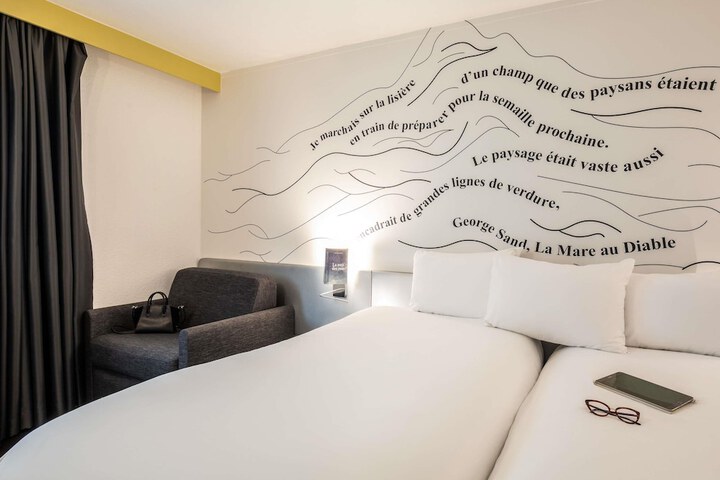 Room 47 of 125