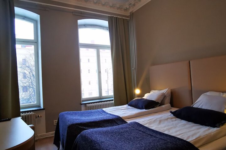Room 14 of 50
