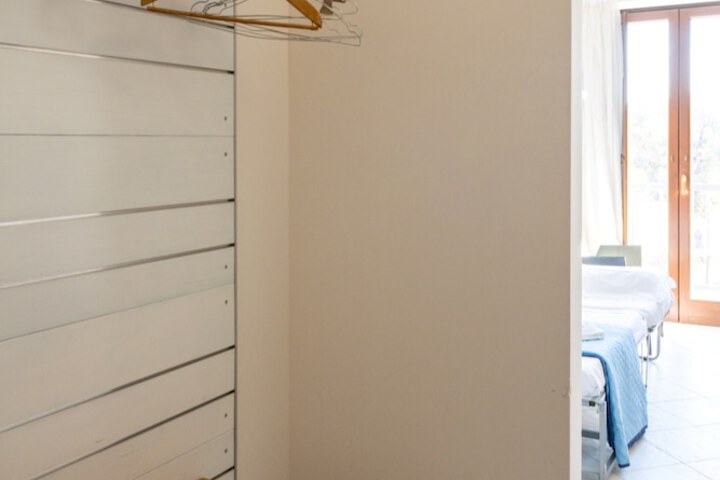 Room 8 of 45