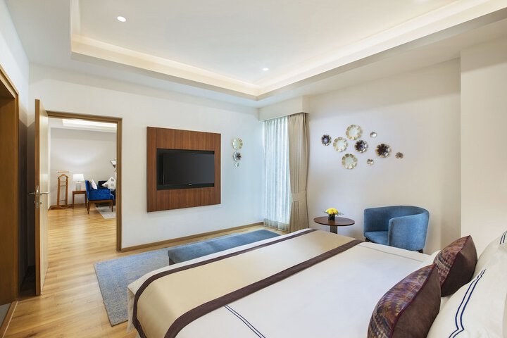 Room 34 of 58