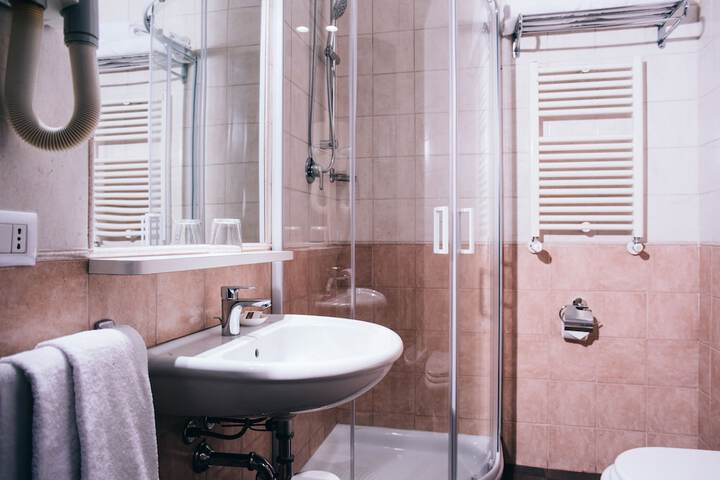 Clean Restrooms