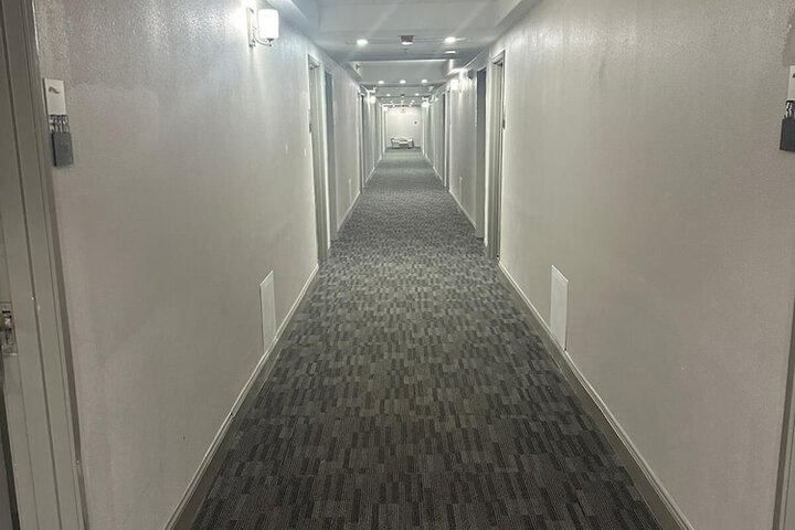 Room 14 of 27