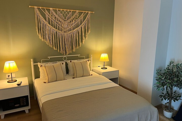 Room 12 of 35