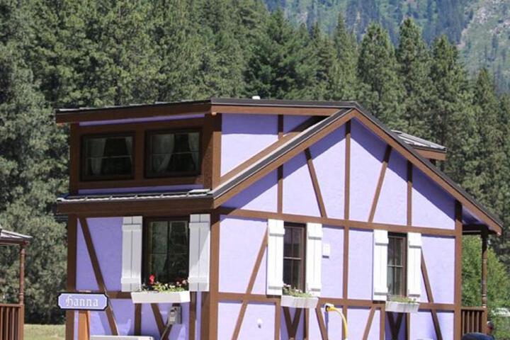 Leavenworth Camping Resort Tiny House Hanna in Leavenworth, WA