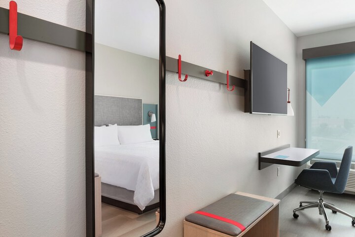 Room 5 of 25