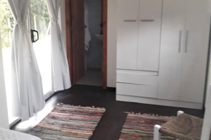 Room 5 of 16