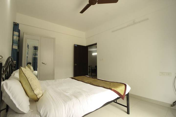 Room 11 of 22
