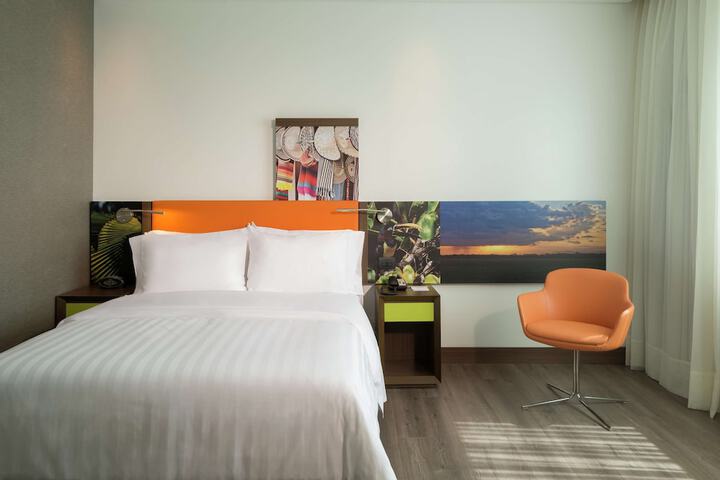 Room 13 of 50