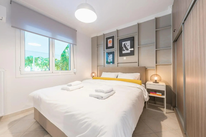 Room 2 of 24