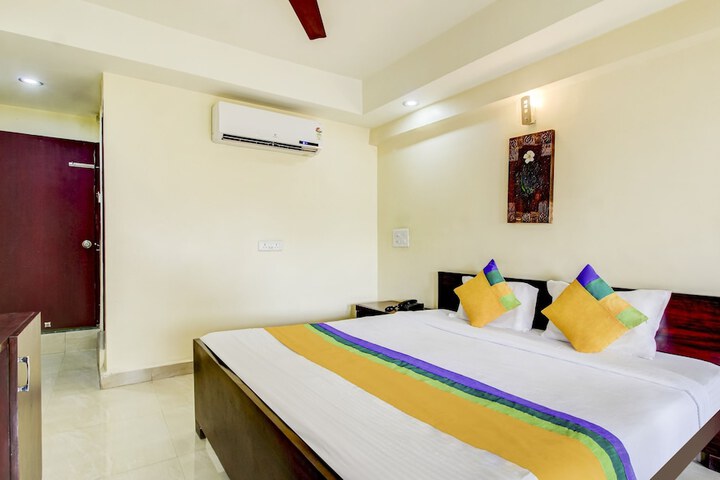 Room 14 of 20